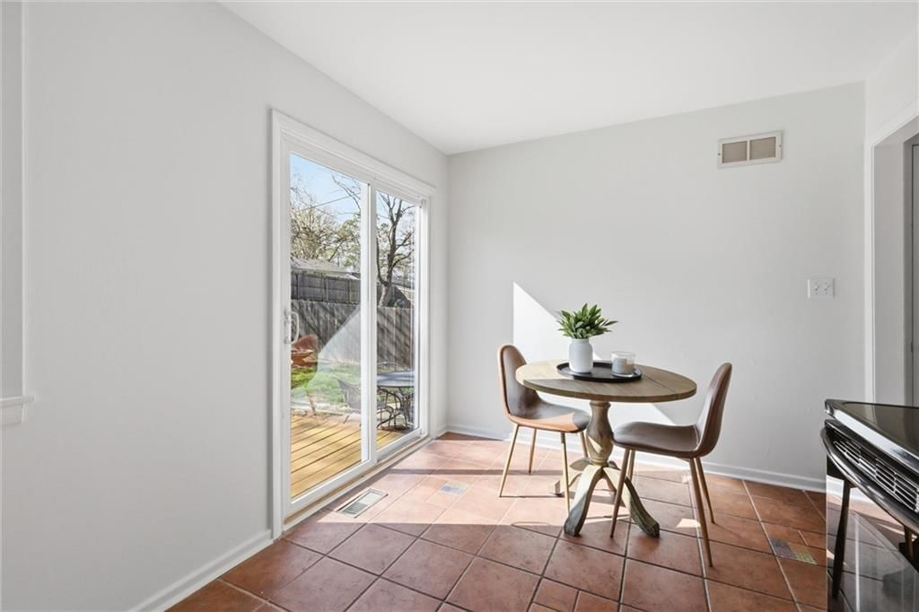 7824 Juniper Street — photo 13