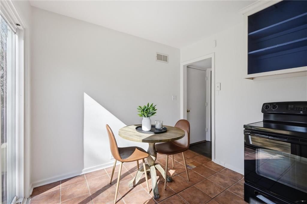 7824 Juniper Street — photo 15