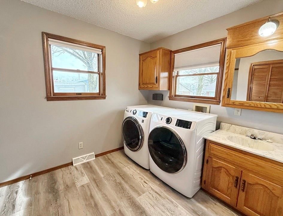 1303 S Forest Street — photo 22