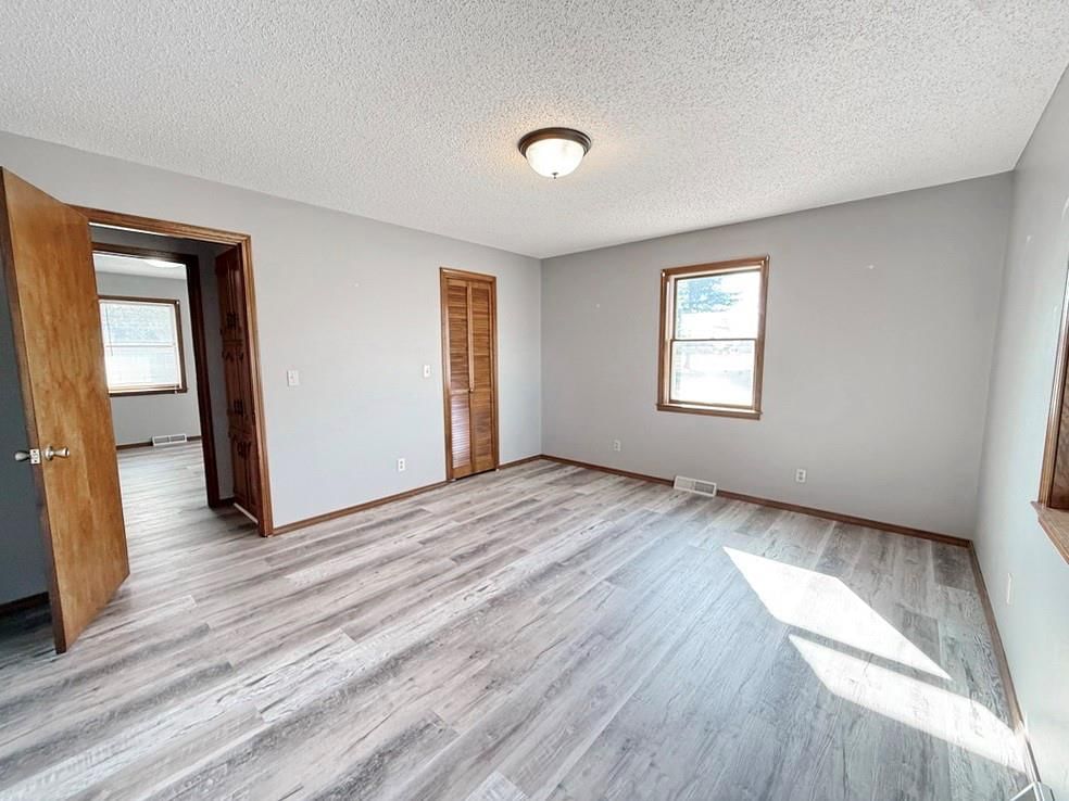1303 S Forest Street — photo 32