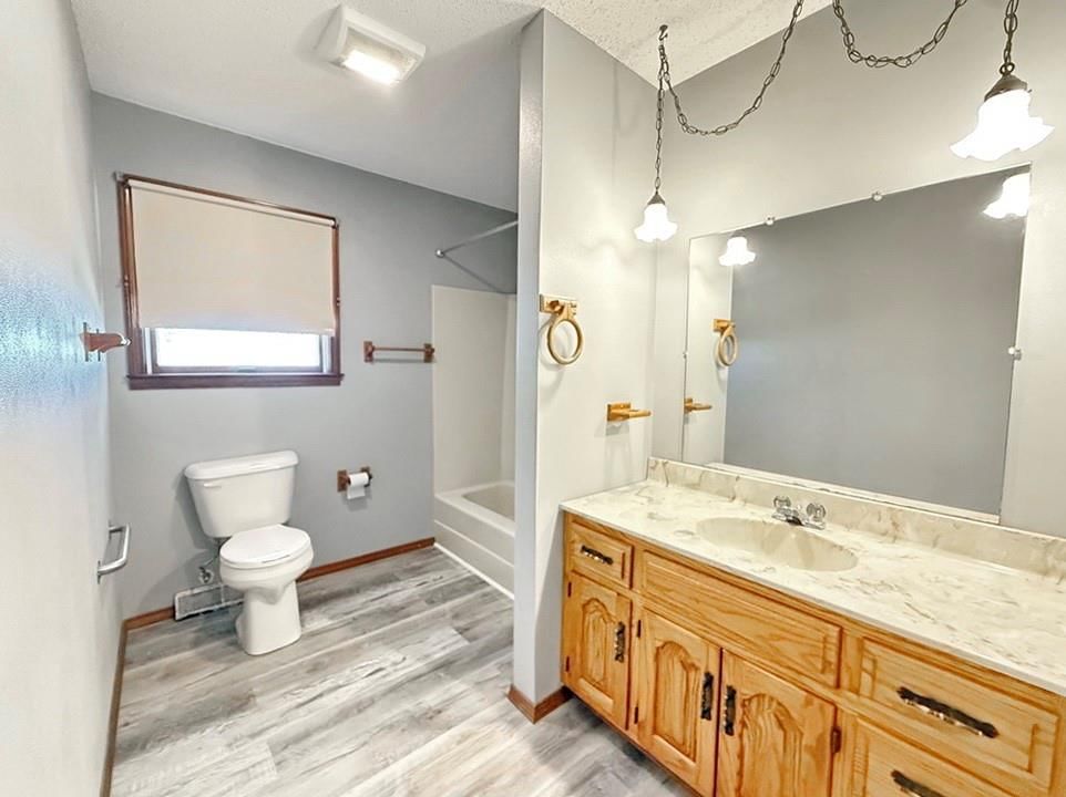 1303 S Forest Street — photo 33