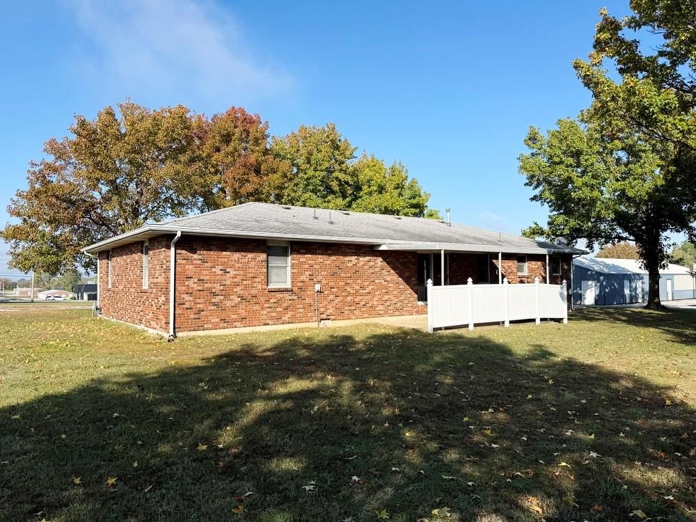 1303 S Forest Street — photo 42