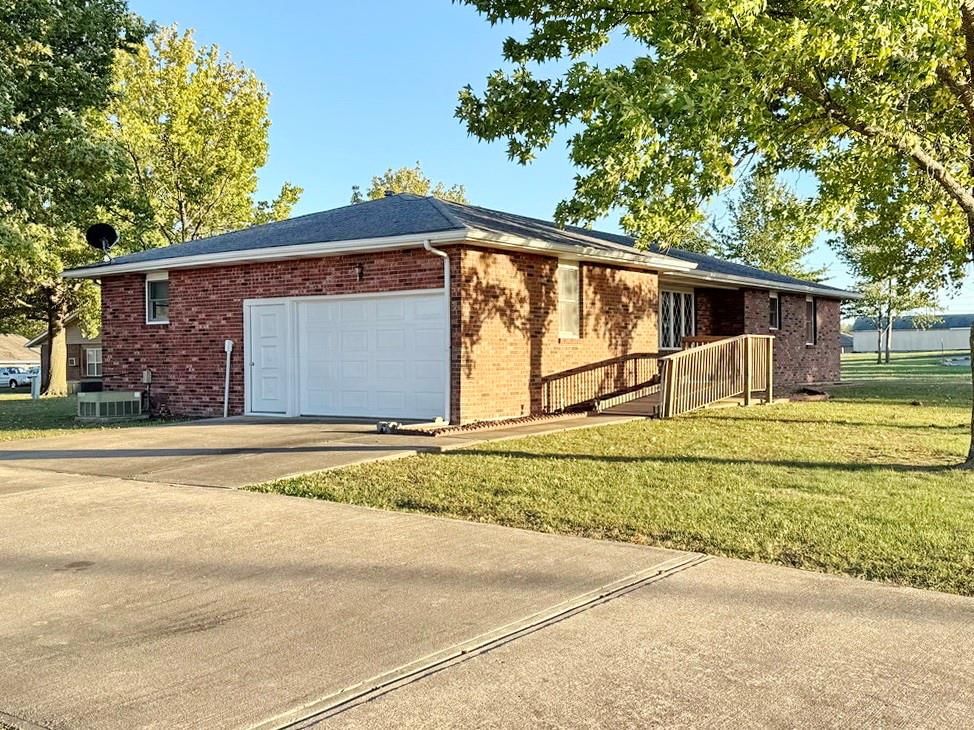 1303 S Forest Street — photo 46