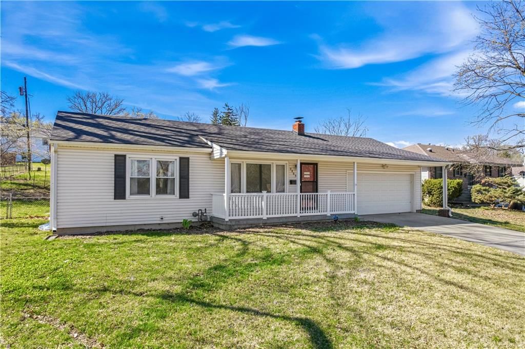 9805 E Linwood Boulevard — photo 3