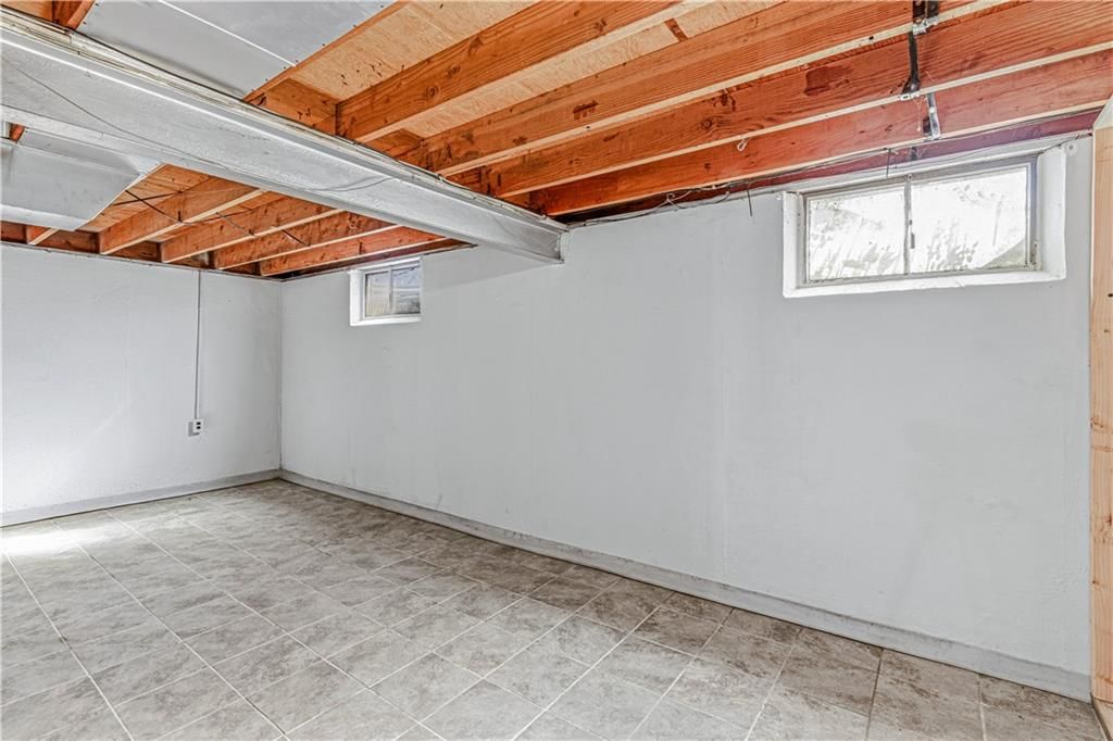 9805 E Linwood Boulevard — photo 16