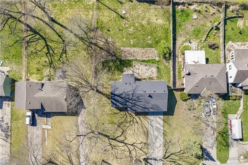 9805 E Linwood Boulevard — photo 20