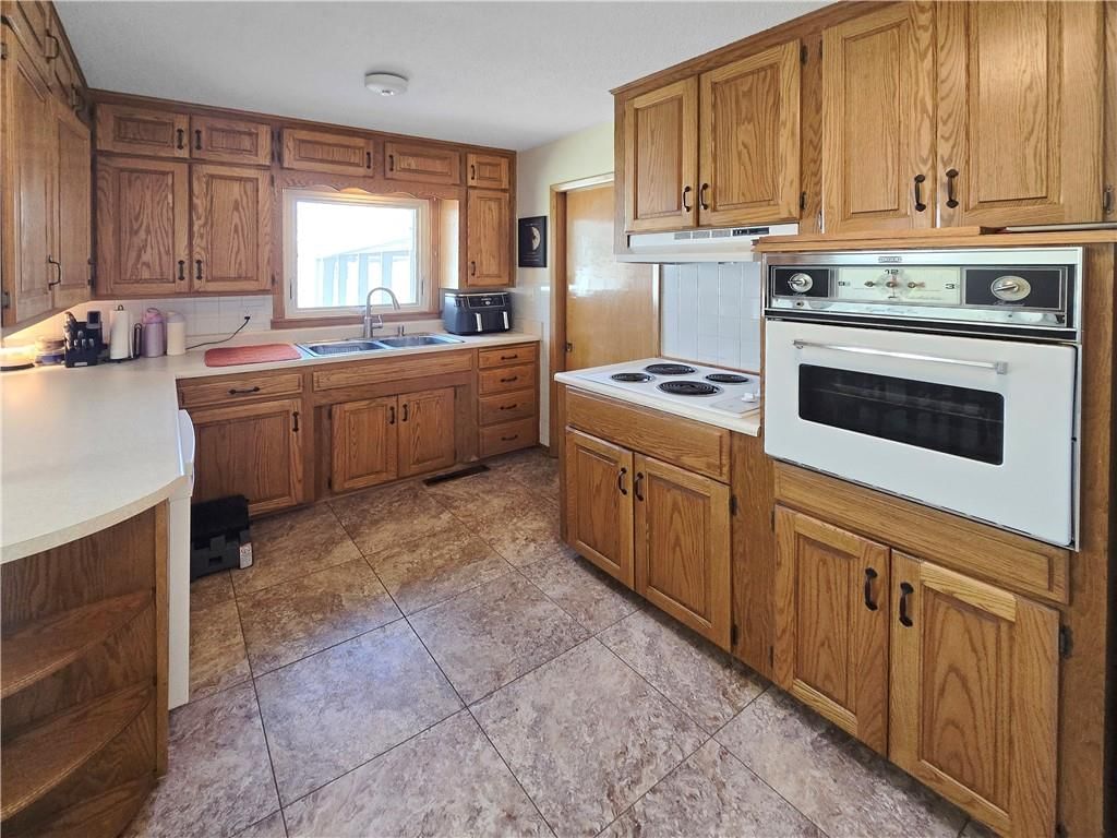 623 Christopher Street — photo 4