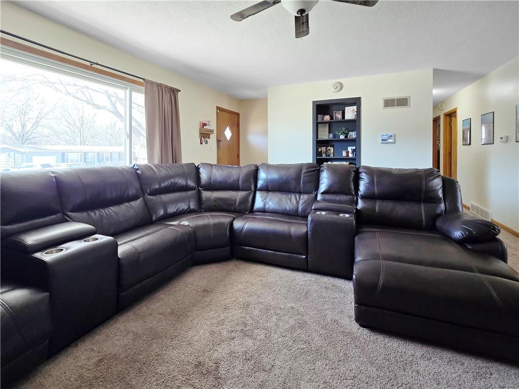 623 Christopher Street — photo 12