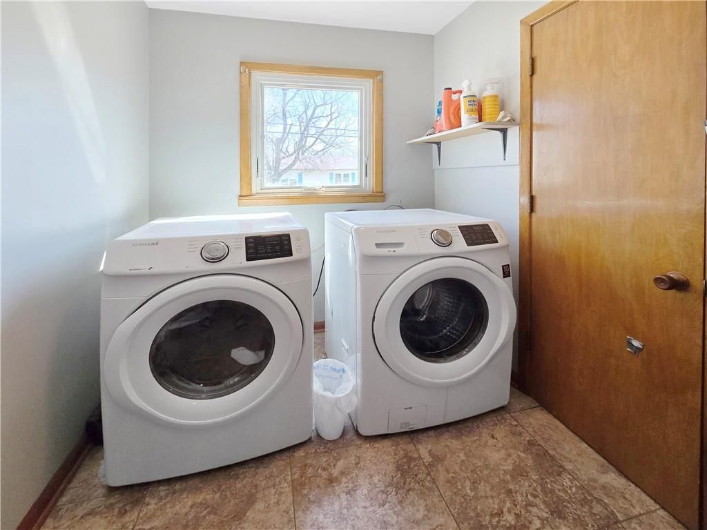 623 Christopher Street — photo 21