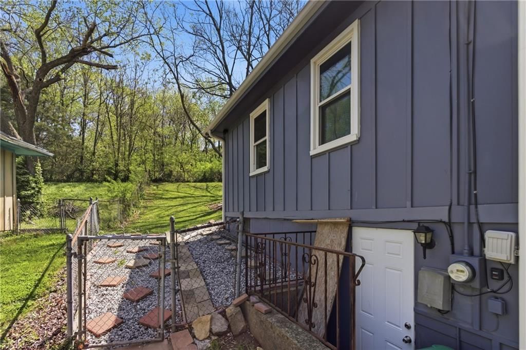 1619 Woodland Boulevard — photo 36