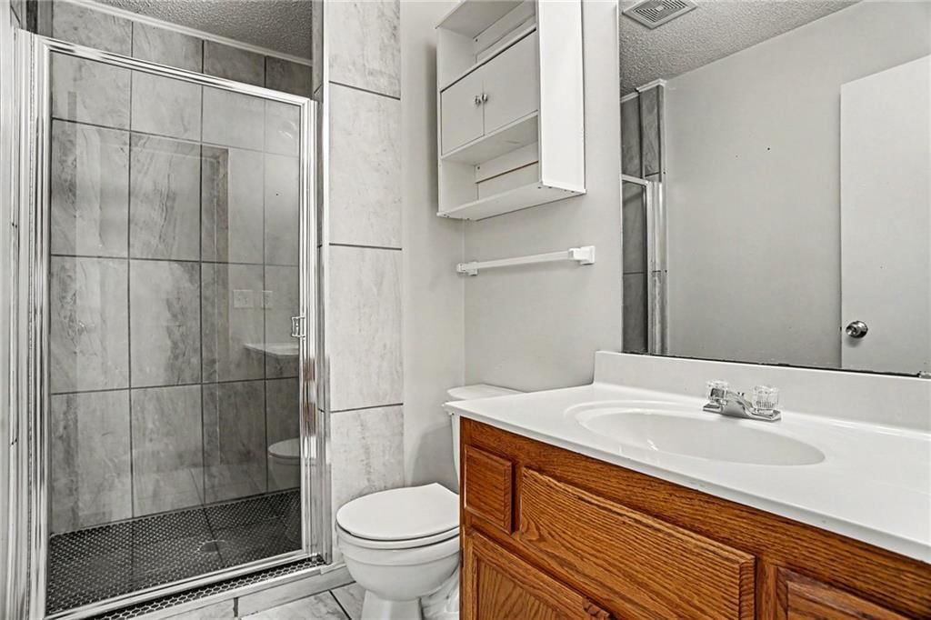 18600 Woodruff Street — photo 18