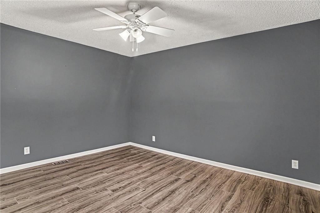 18600 Woodruff Street — photo 21
