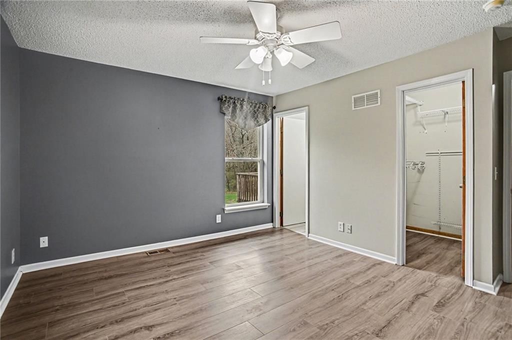 18600 Woodruff Street — photo 22
