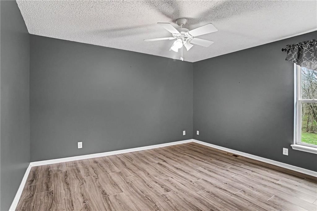 18600 Woodruff Street — photo 23