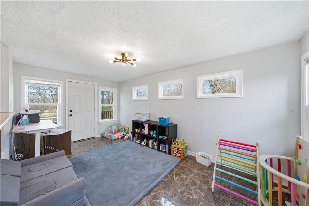 7720 E 70th Terrace — photo 9
