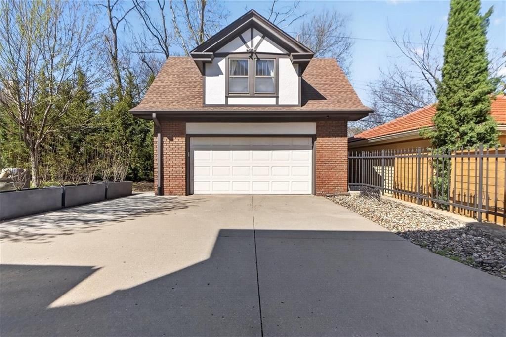 3666 Belleview Avenue — photo 31