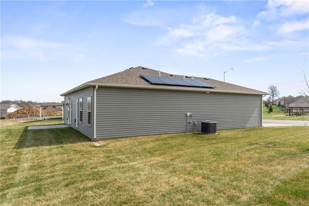 2104 Crestview Place — photo 6