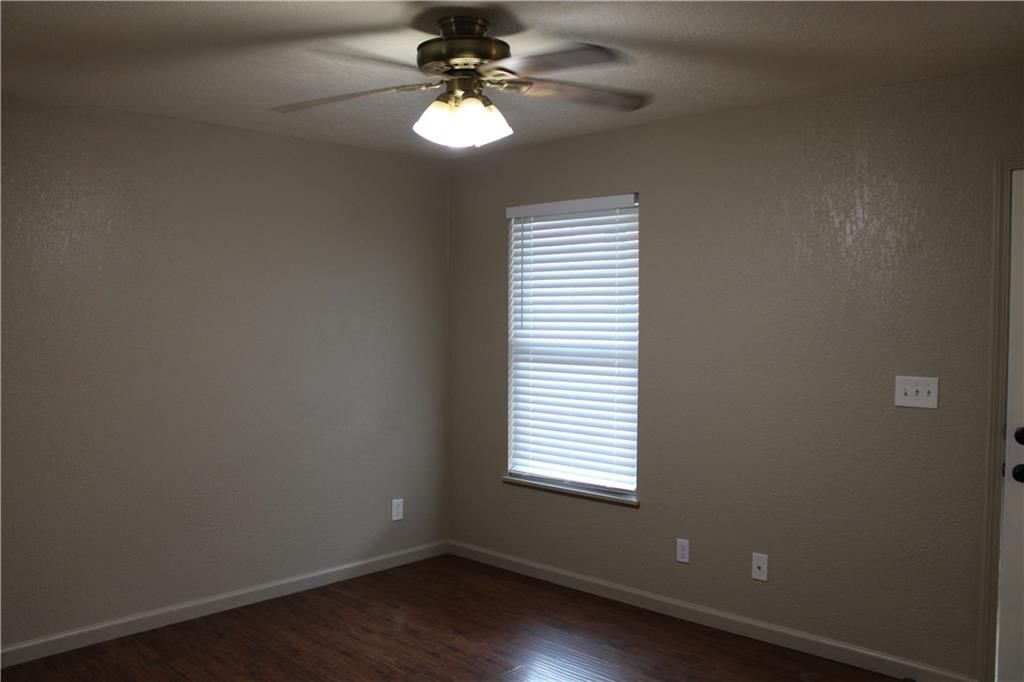 405 E Jackson Street — photo 13