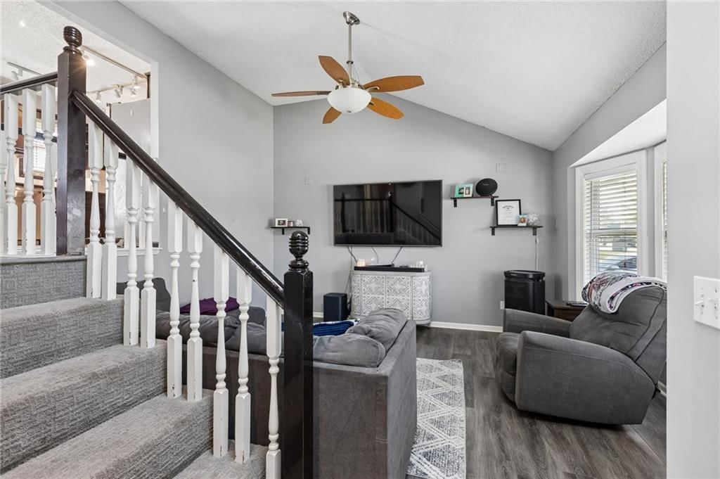 7521 N Stark Avenue — photo 4