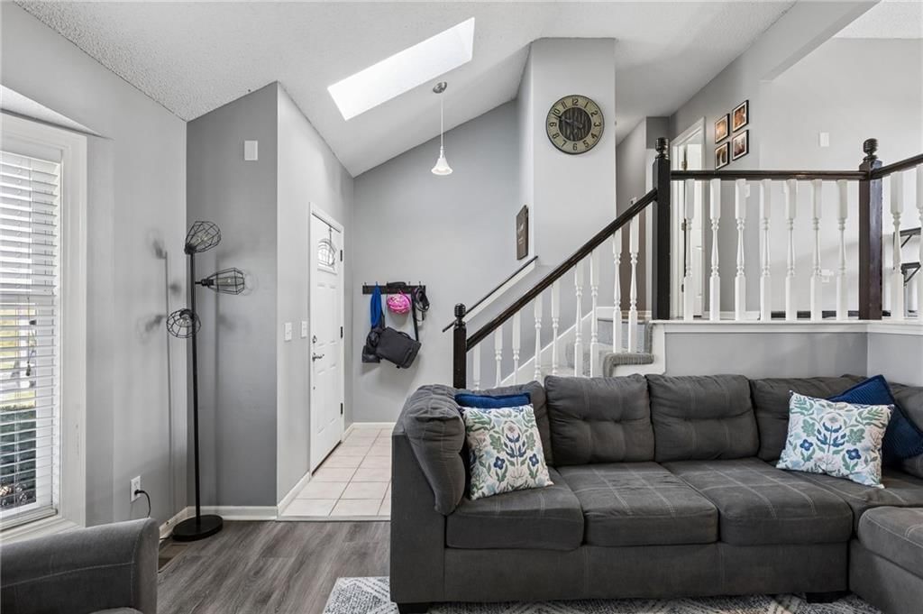 7521 N Stark Avenue — photo 5