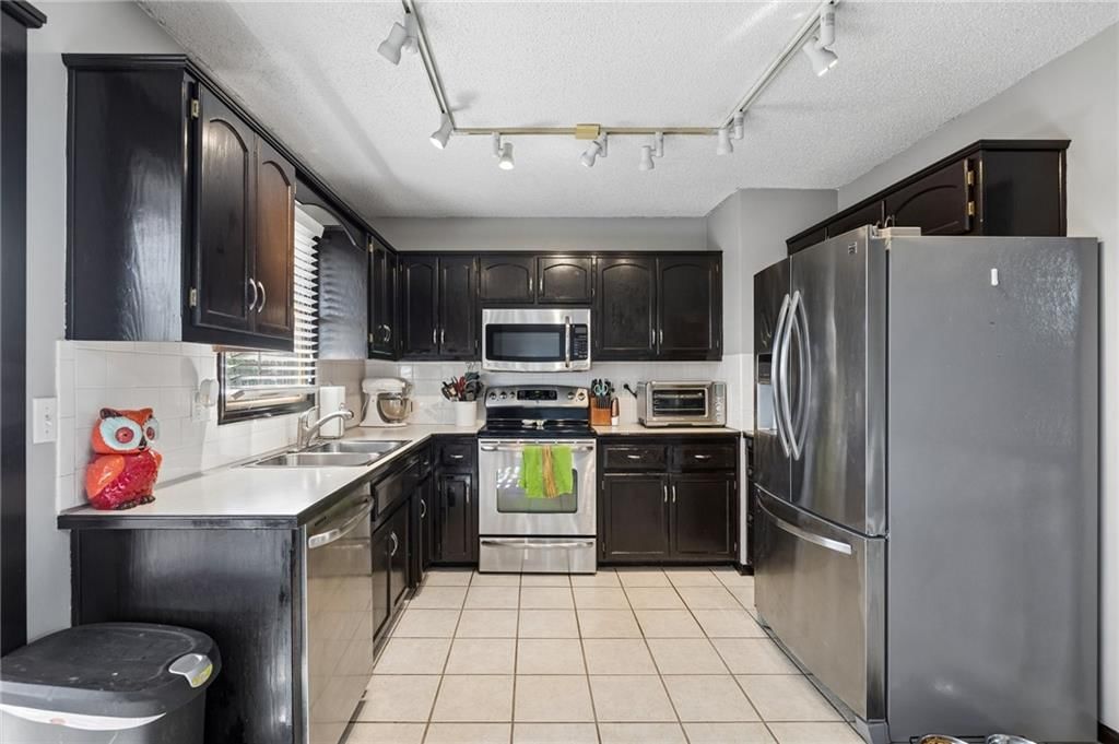 7521 N Stark Avenue — photo 10