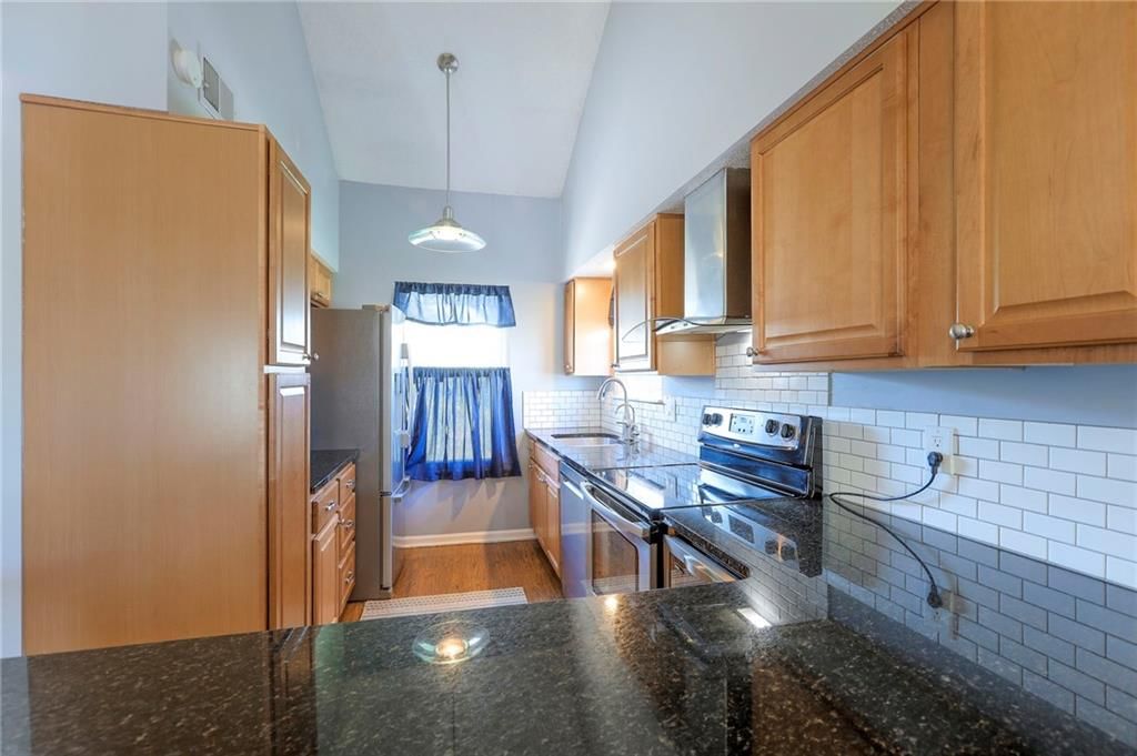 270 NE Bayview Drive — photo 5