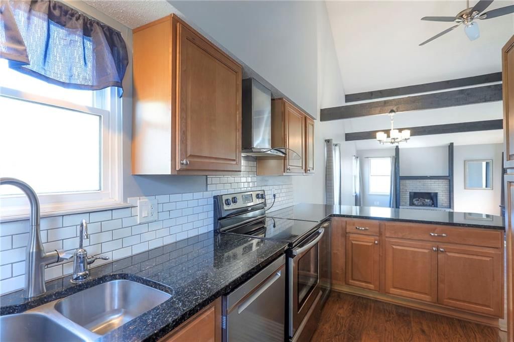 270 NE Bayview Drive — photo 7
