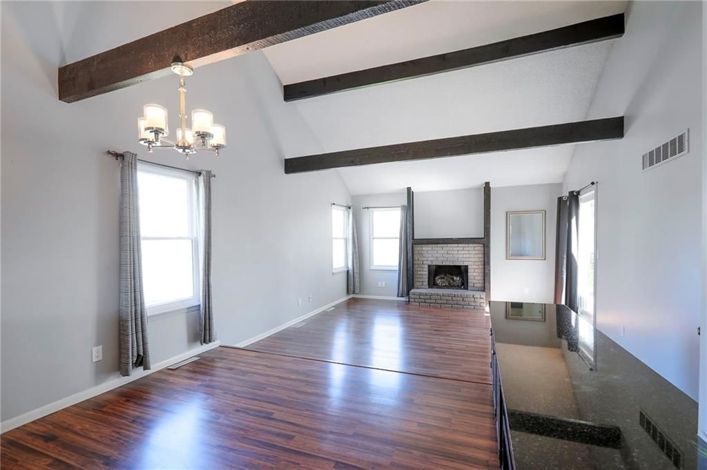 270 NE Bayview Drive — photo 10