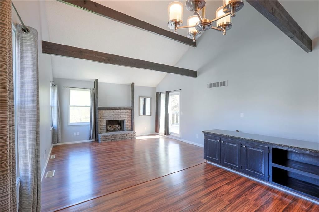 270 NE Bayview Drive — photo 11
