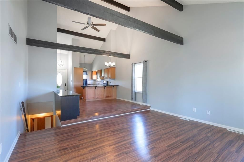 270 NE Bayview Drive — photo 13