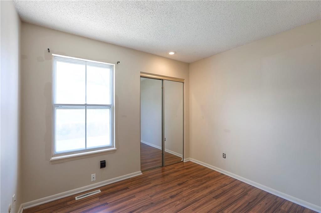 270 NE Bayview Drive — photo 15