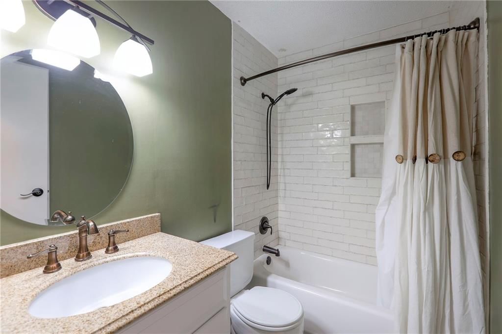 270 NE Bayview Drive — photo 17