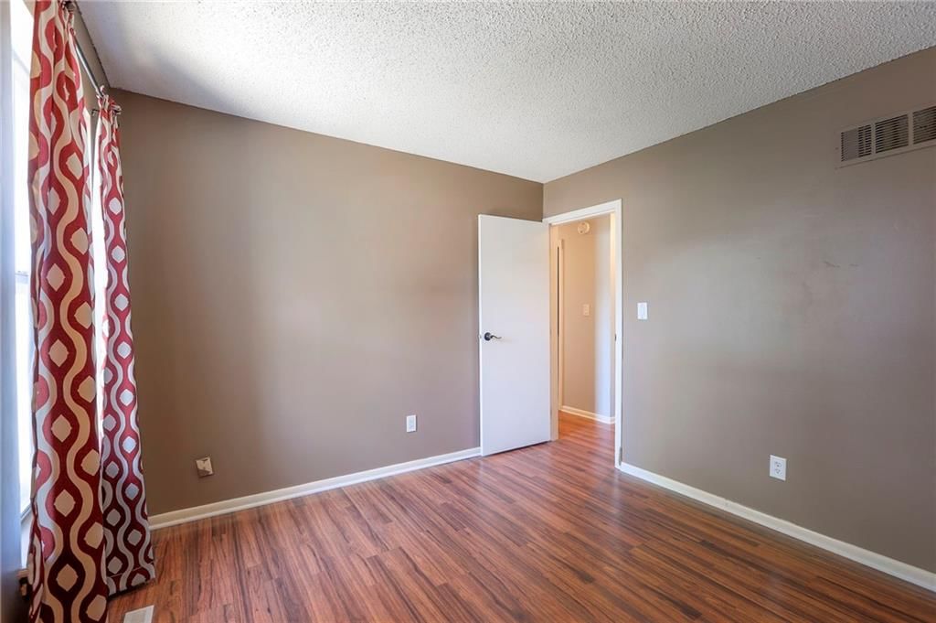 270 NE Bayview Drive — photo 19