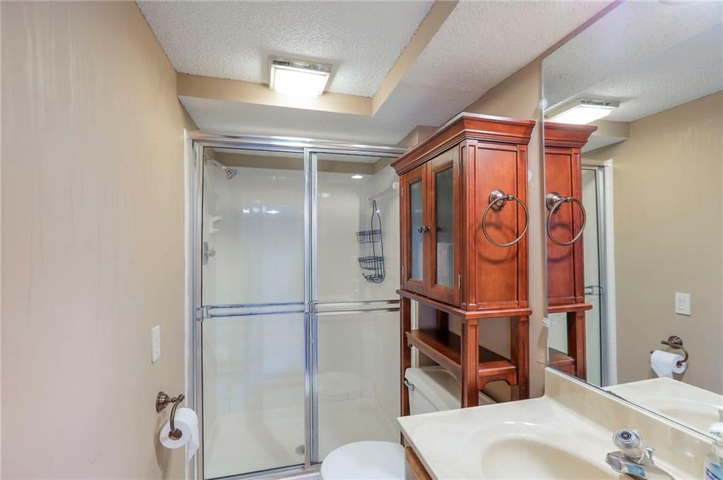 270 NE Bayview Drive — photo 36