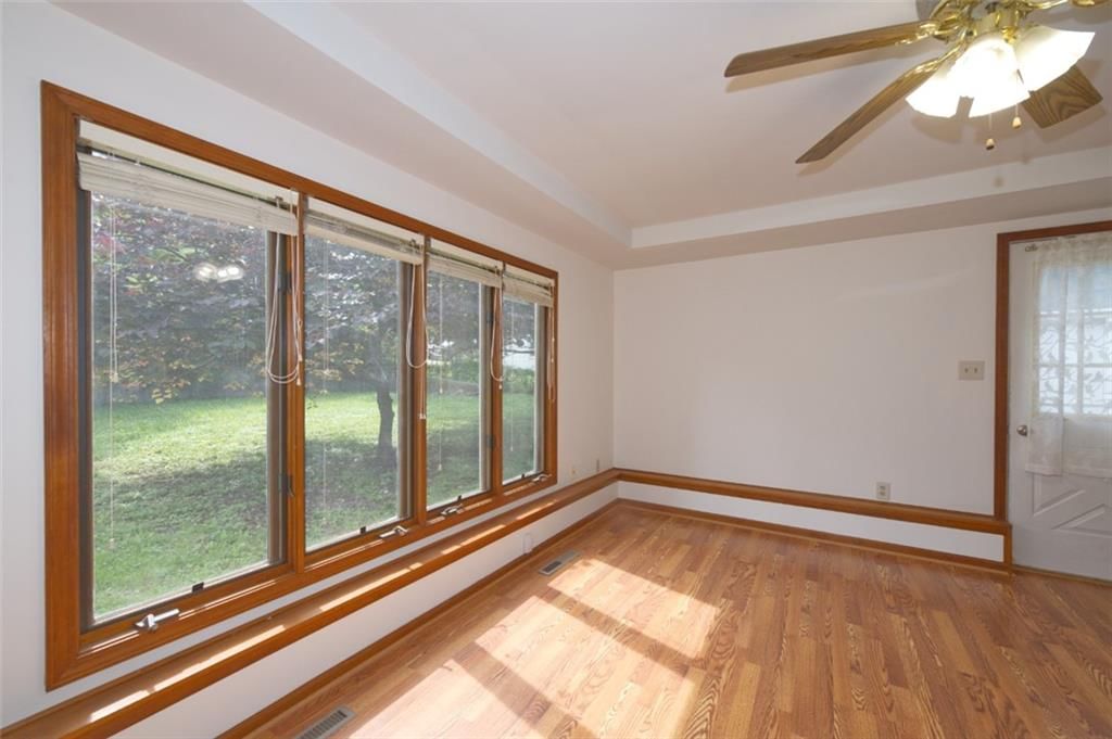 4455 Cambridge Street — photo 6