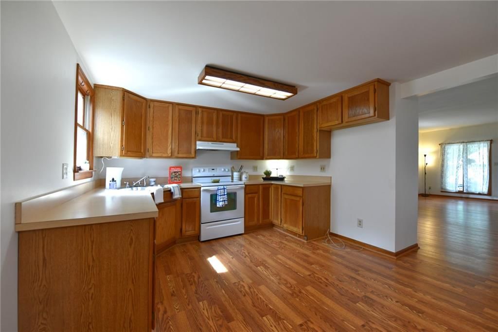 4455 Cambridge Street — photo 8