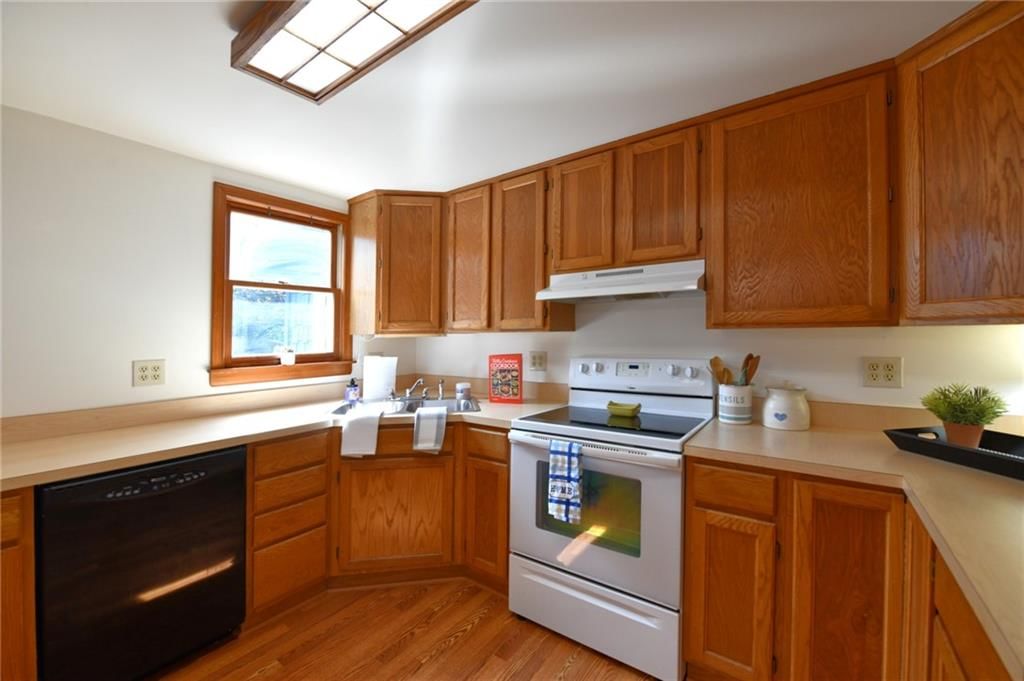 4455 Cambridge Street — photo 23