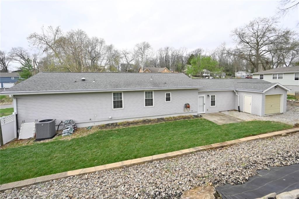 5005 NW Merrimac Avenue — photo 10
