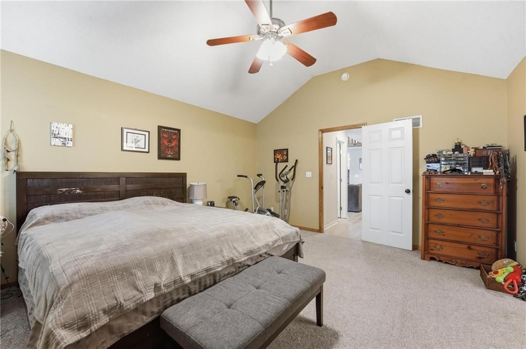 8205 NW Bradford Court — photo 18