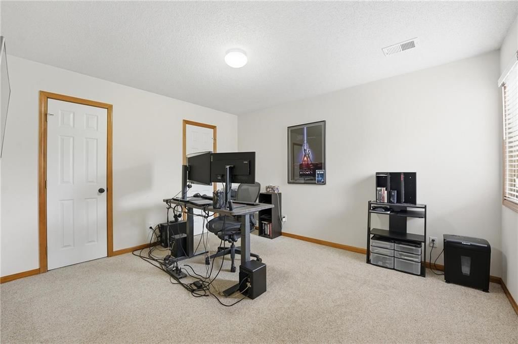8205 NW Bradford Court — photo 23