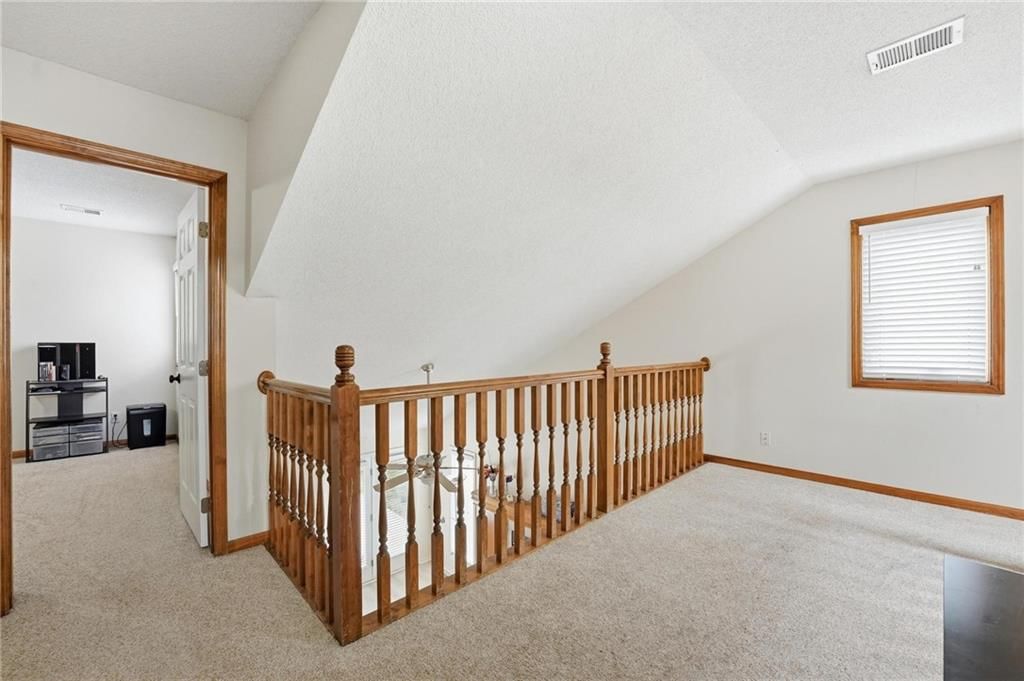 8205 NW Bradford Court — photo 26