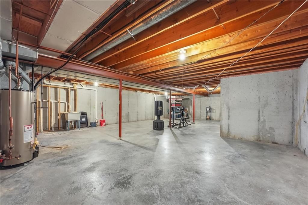 8205 NW Bradford Court — photo 30