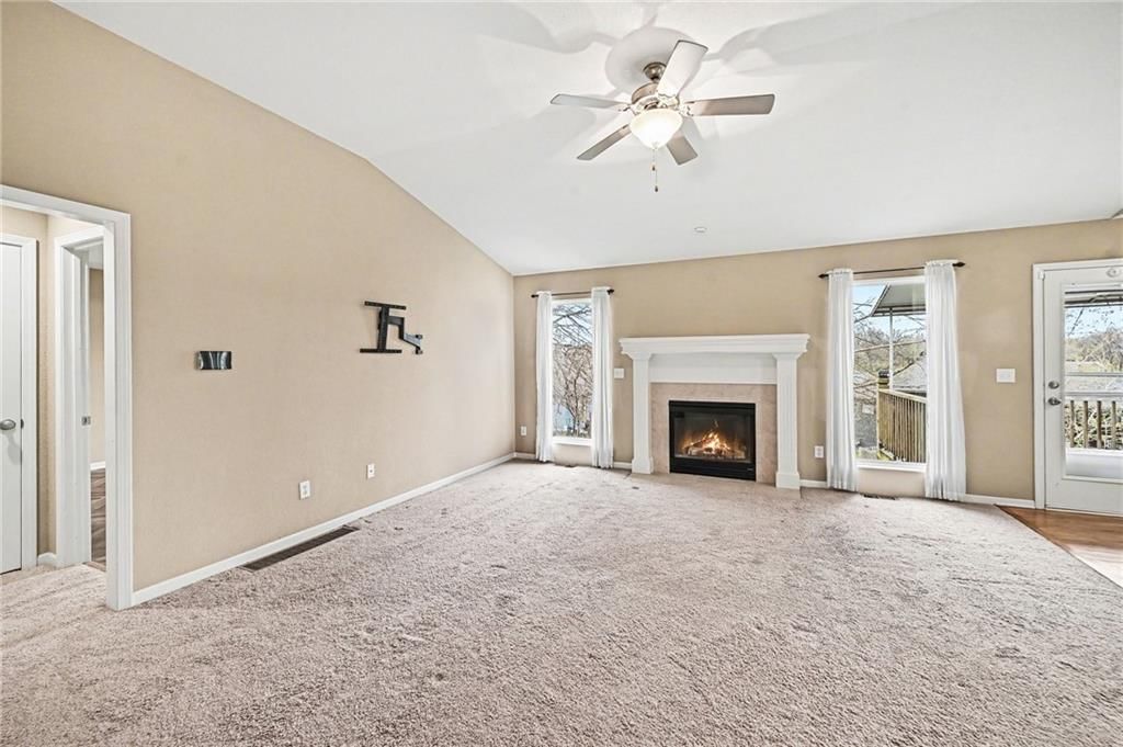 1842 White Tail Lane — photo 6