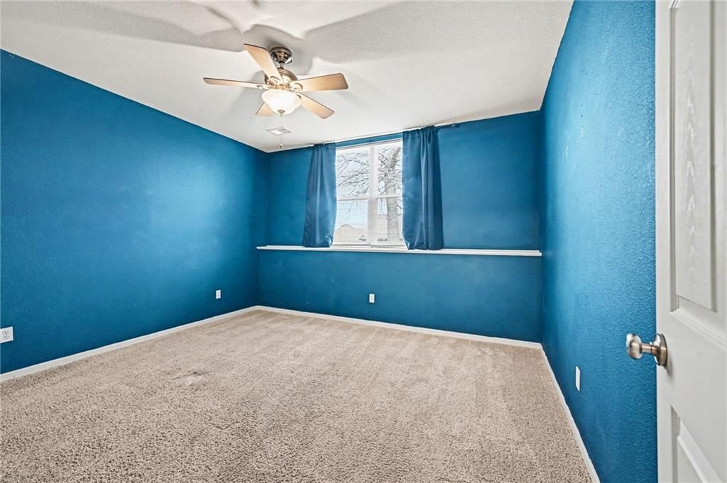 1842 White Tail Lane — photo 34