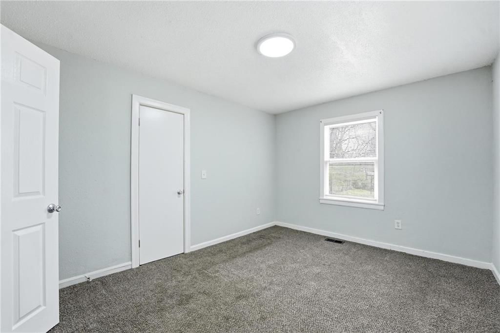 6915 Agnes Avenue — photo 10
