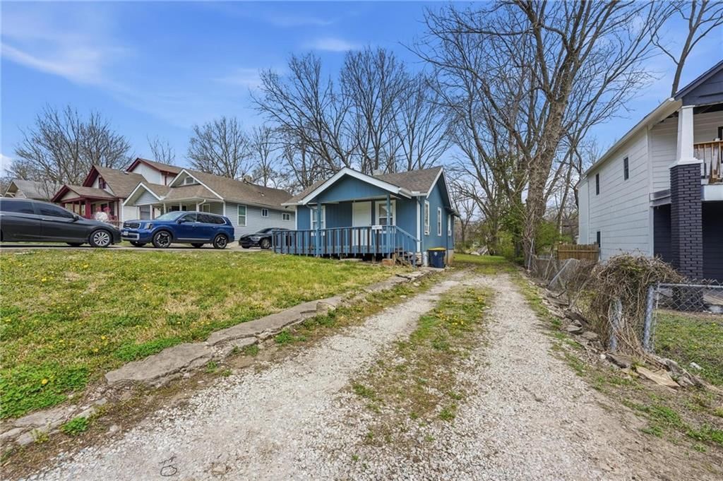6915 Agnes Avenue — photo 18