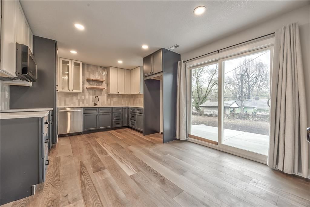 7709 E 113th Street — photo 8