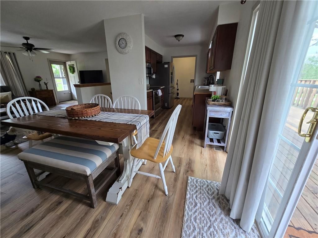 302 N Dement Street — photo 10
