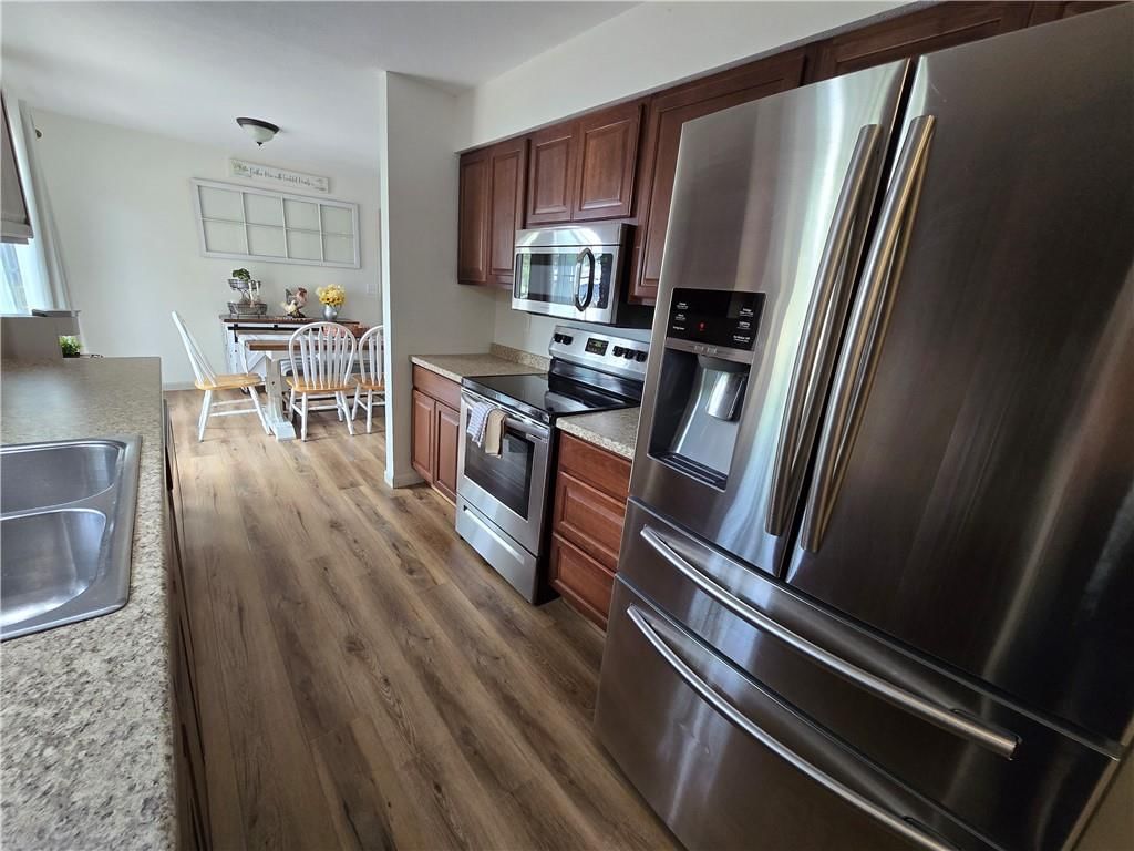 302 N Dement Street — photo 12