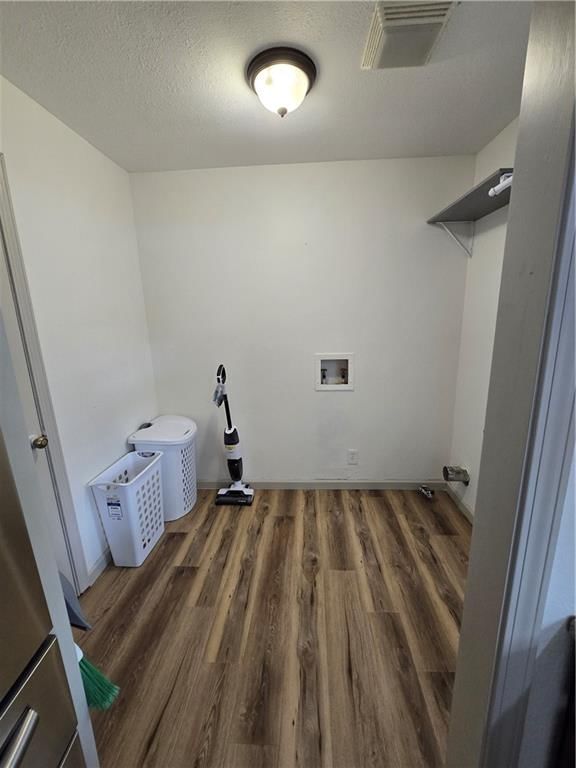 302 N Dement Street — photo 13